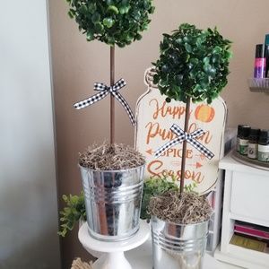 2 Farmhouse  charm Shabby  faux boxwood Topairies